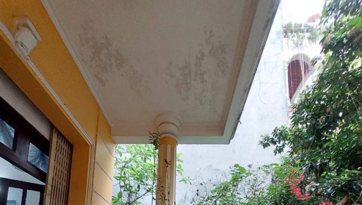 Cho Thuê nhà ngõ kinh doanh phố Hoàng Quốc Việt, Cầu Giấy- Sân rộng